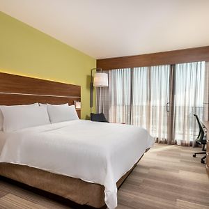 Queen Room Two Queen Beds Disability Access Bath Tub